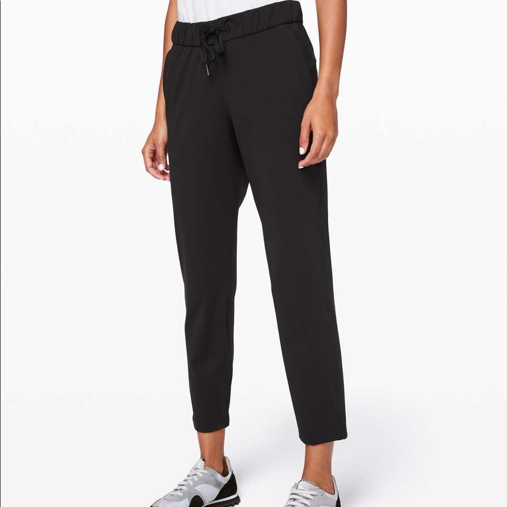 lululemon On The Fly Pant Crop